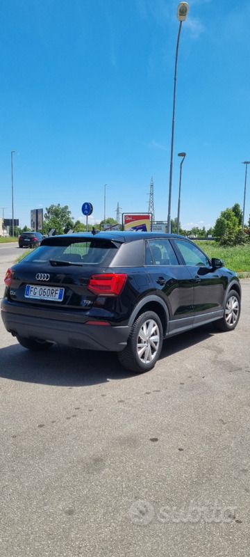 Usata Audi Q2 Comfort 116 CV (85 kW) 2017 Nero SUV
