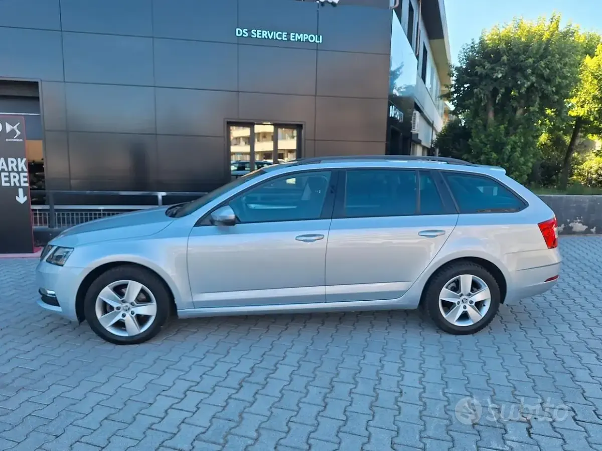 Usata Skoda Octavia 116 CV (85 kW) 2019 Grigio Station wagon