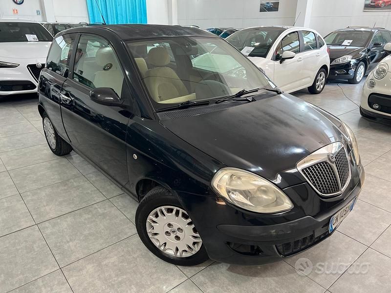 Usata Lancia Ypsilon 80 CV (58 kW) 2005 Nero Utilitaria