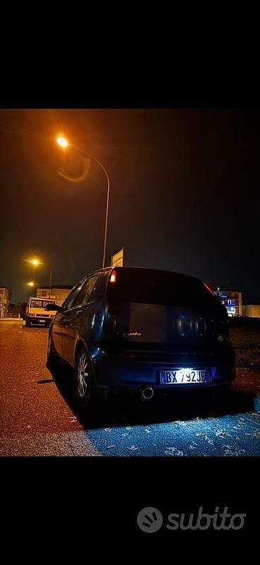 Usata Fiat Punto 2001 Blu Utilitaria