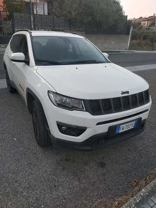 Usata Jeep Compass Night Eagle 140 CV (102 kW) 2019 Bianco SUV