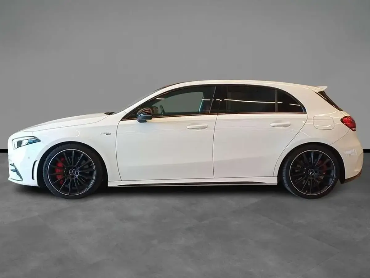 Begagnad Mercedes A35 AMG AMG 306 HK (225 kW) 2019 Vit Sedan