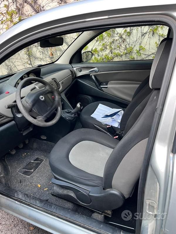 Usata Lancia Ypsilon 2003 Grigio Utilitaria