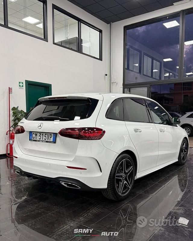 Usata Mercedes B180 Advanced Plus 2023 Bianco Monovolume