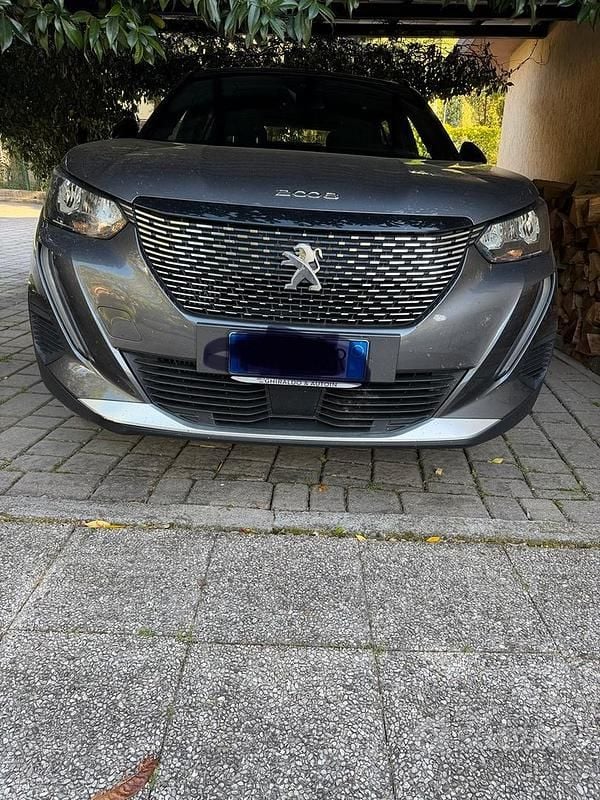 Usata Peugeot 2008 Allure 2023 Grigio SUV