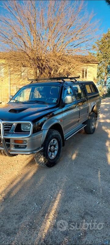 Usata Mitsubishi L200 99 CV (72 kW) 1998 Argento Pick-up