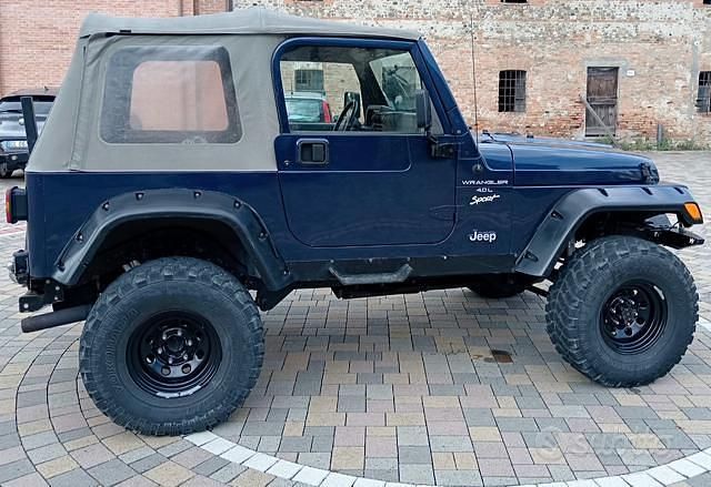 Usata Jeep Wrangler Sport 1997 Blu SUV