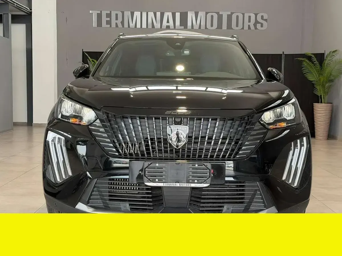 Usata Peugeot 2008 102 CV (75 kW) 2025 Other SUV