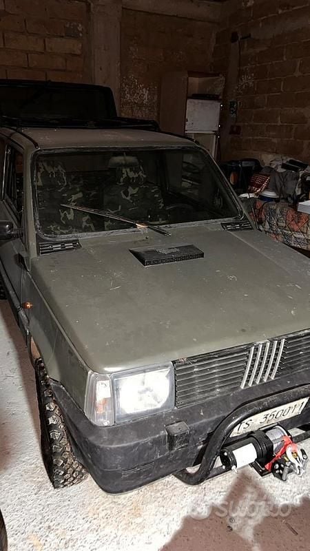 Usata Fiat Panda 4x4 50 CV (36 kW) 1990 Verde Utilitaria