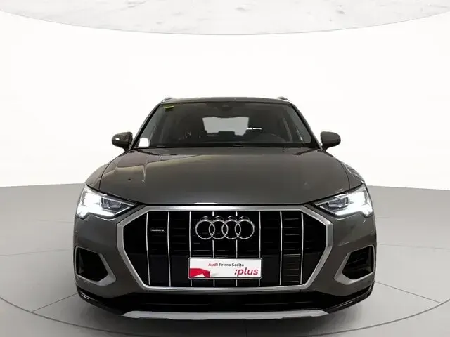 Usata Audi Q3 Advanced Plus 150 CV (110 kW) 2023 Grigio chronos metallizzato SUV