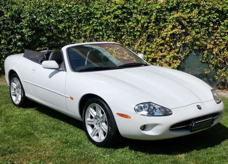 Usata Jaguar XK8 284 CV (208 kW) 1999 Bianco Cabrio