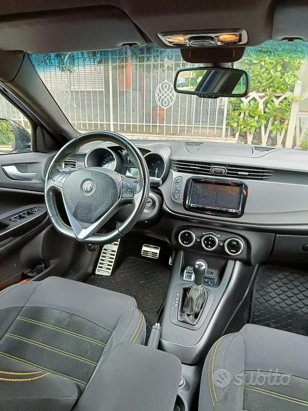 Usata Alfa Romeo Giulietta Veloce 170 CV (125 kW) 2020 Blu/azzurro Berlina