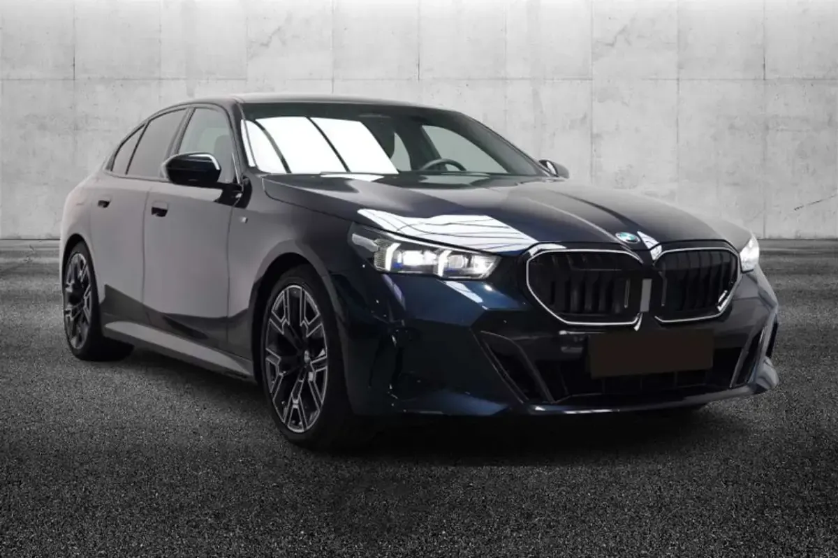 Usata BMW 520 M Sport 197 CV (144 kW) 2023 Nero Berlina