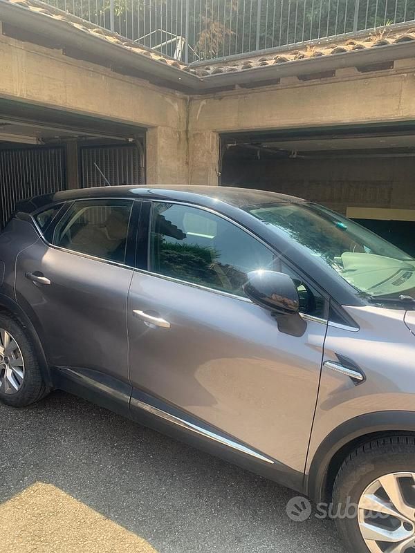 Usata Renault Captur 100 CV (73 kW) 2020 Marrone SUV