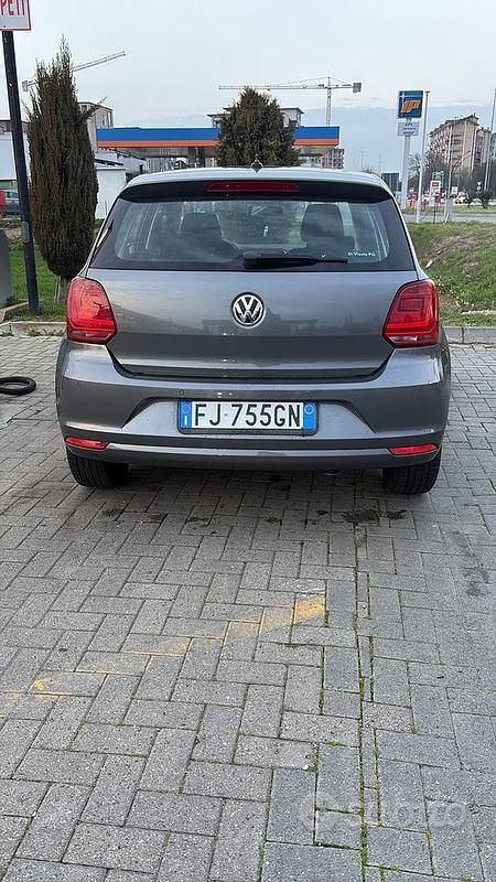 Usata VW Polo 90 CV (66 kW) 2017 Grigio Utilitaria
