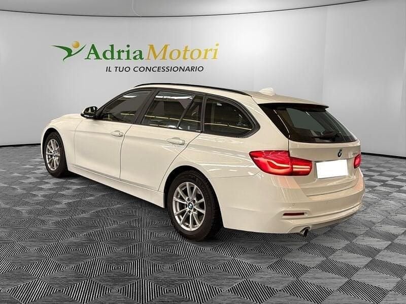 Usata BMW 318 150 CV (110 kW) 2017 Bianco Station wagon