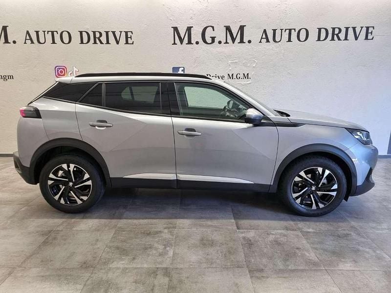 Usata Peugeot 2008 Allure 131 CV (96 kW) 2021 Argento SUV