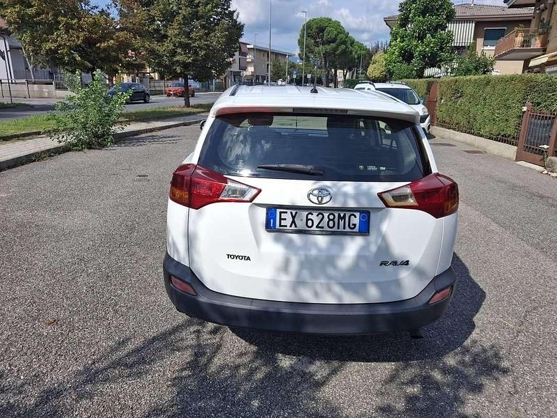 Usata Toyota RAV4 Style 124 CV (91 kW) 2014 SUV