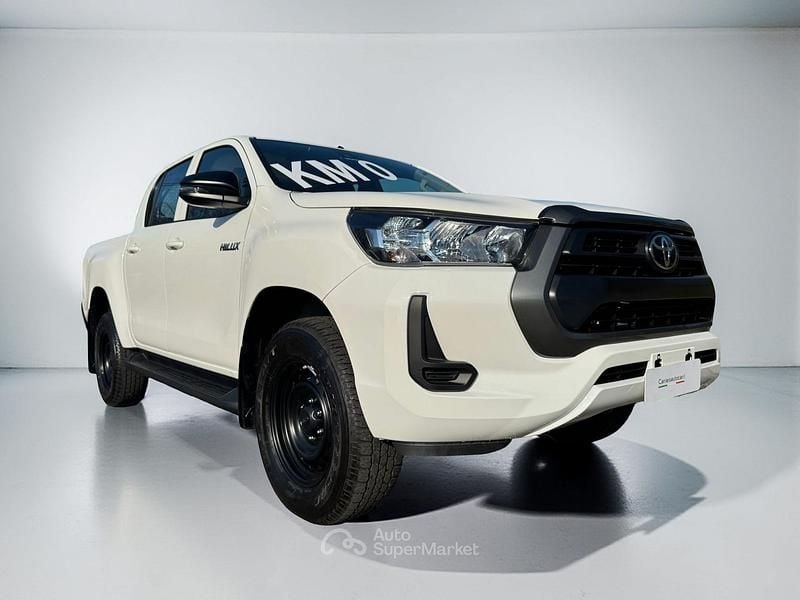 Nuova Toyota HiLux Comfort 205 CV (150 kW) 2026 Bianco Pick-up