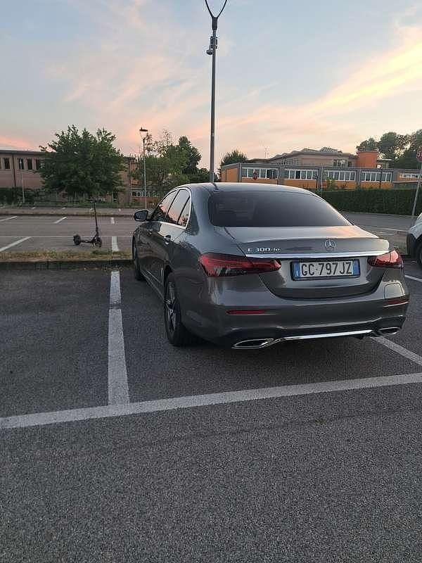 Usata Mercedes E300 Premium Plus 194 CV (142 kW) 2020 Berlina