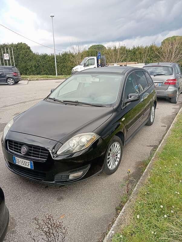 Usata Fiat Croma Dynamic 150 CV (110 kW) 2010 Nero Station wagon
