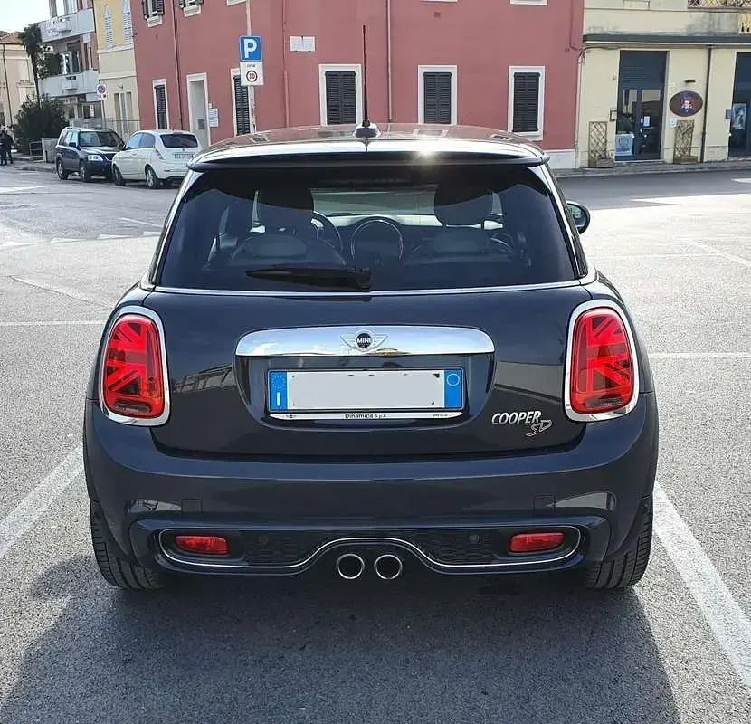 Usata Mini Cooper SD 170 CV (125 kW) 2015 Utilitaria