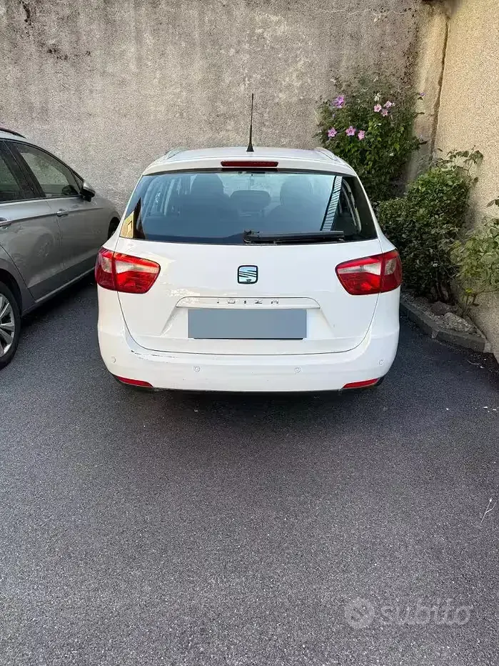 Usata Seat Ibiza ST 85 CV (62 kW) 2010 Bianco Station wagon