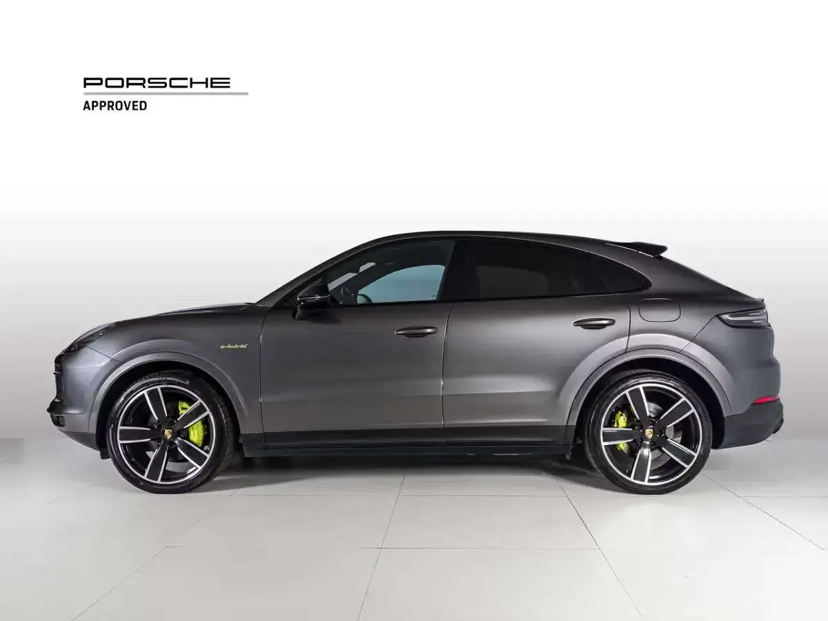 Usata Porsche Cayenne Coupe 340 CV (250 kW) 2022 Grigio SUV