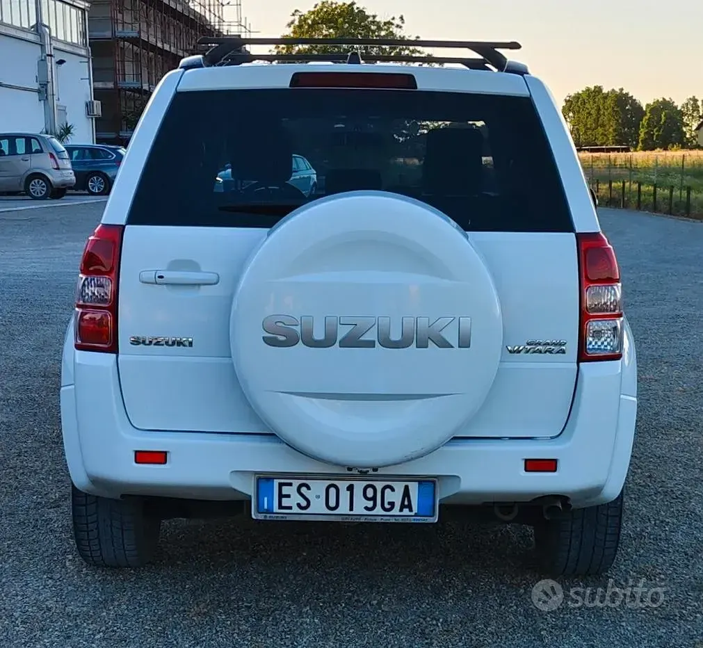 Usata Suzuki Grand Vitara 129 CV (94 kW) 2013 Bianco SUV