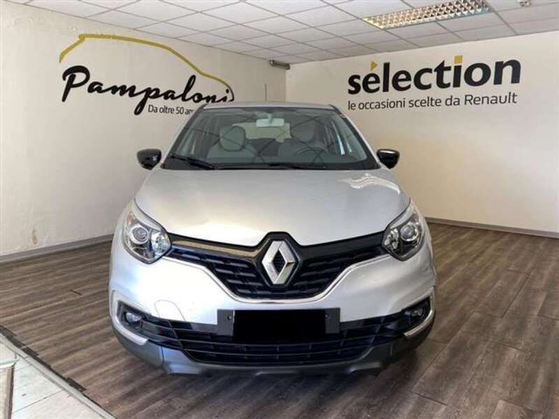 Grigio Usata 2018 Renault Captur Zen SUV | 15.700 € (Molto cara) - Immagine 1/4