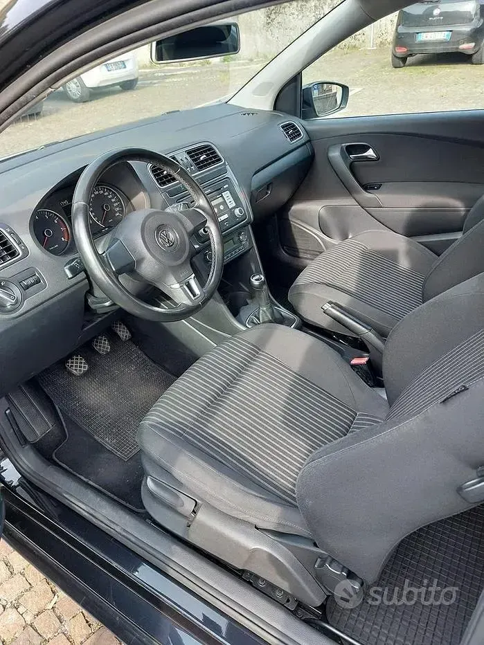Usata VW Polo Highline 85 CV (62 kW) 2011 Nero Utilitaria