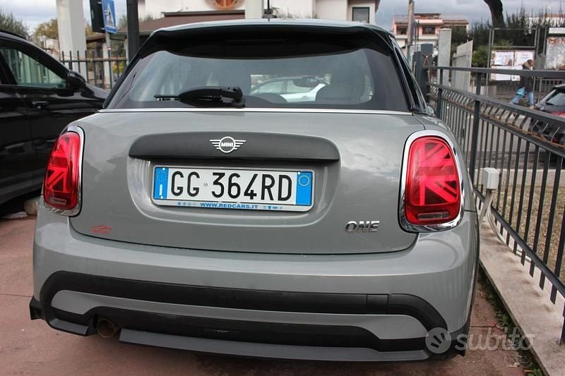 Usata Mini Cooper 75 CV (55 kW) 2021 Grigio Utilitaria