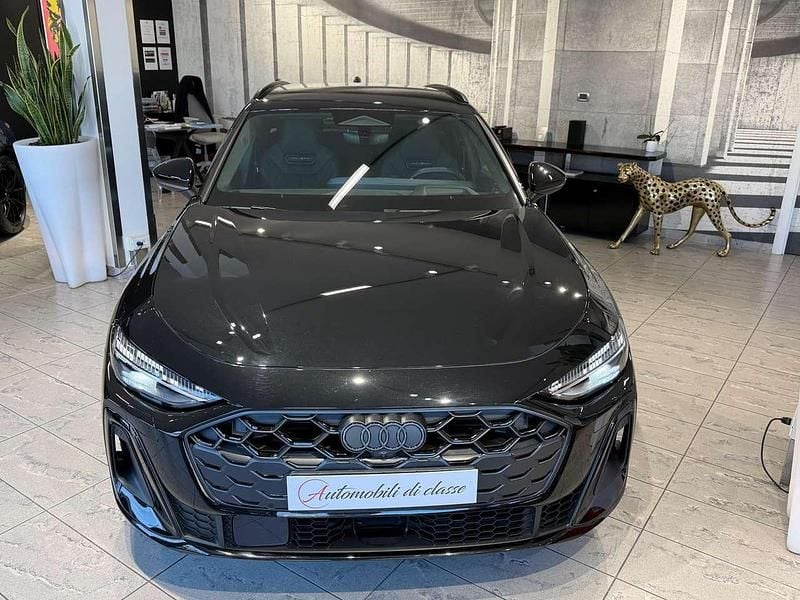 Usata Audi S5 Ambiente 367 CV (269 kW) 2025 Nero metallizzato Station wagon