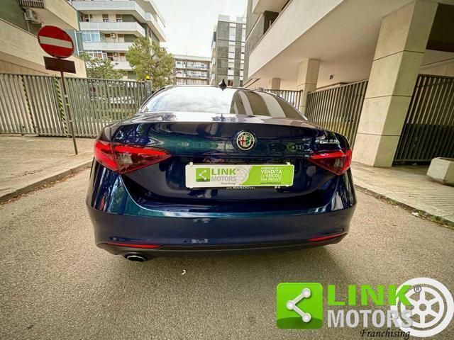 Usata Alfa Romeo Giulia Business 136 CV (100 kW) 2019 Blu Berlina