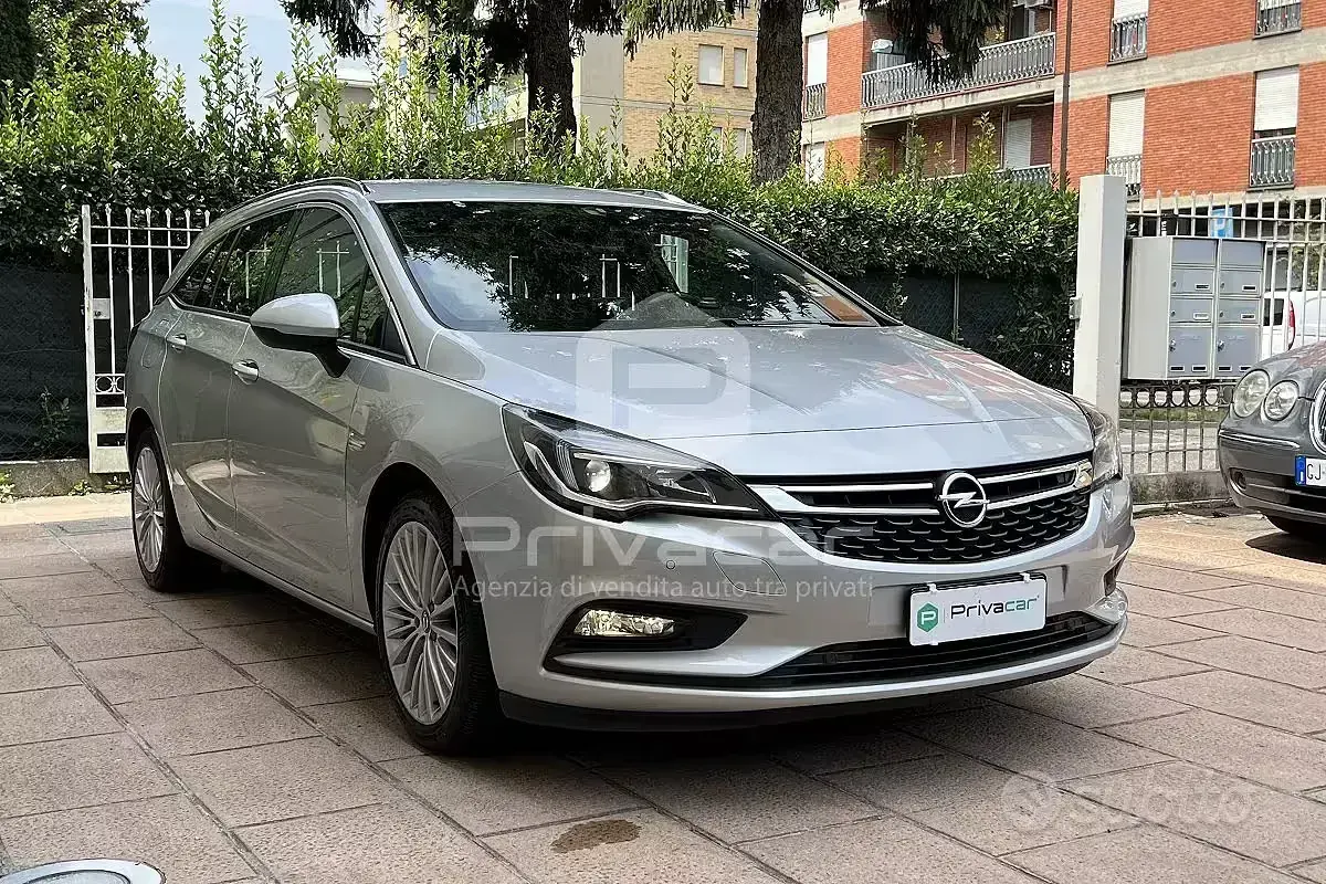 Usata Opel Astra Innovation 150 CV (110 kW) 2017 Grigio Station wagon