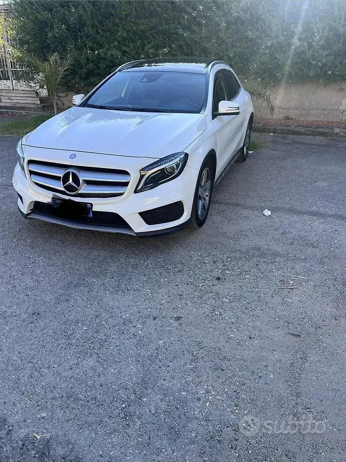 Usata Mercedes GLA220 Executive 177 CV (130 kW) 2016 Bianco SUV