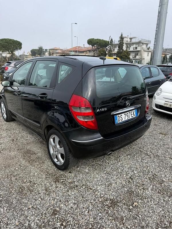 Usata Mercedes A180 Avantgarde 108 CV (79 kW) 2008 Nero Berlina