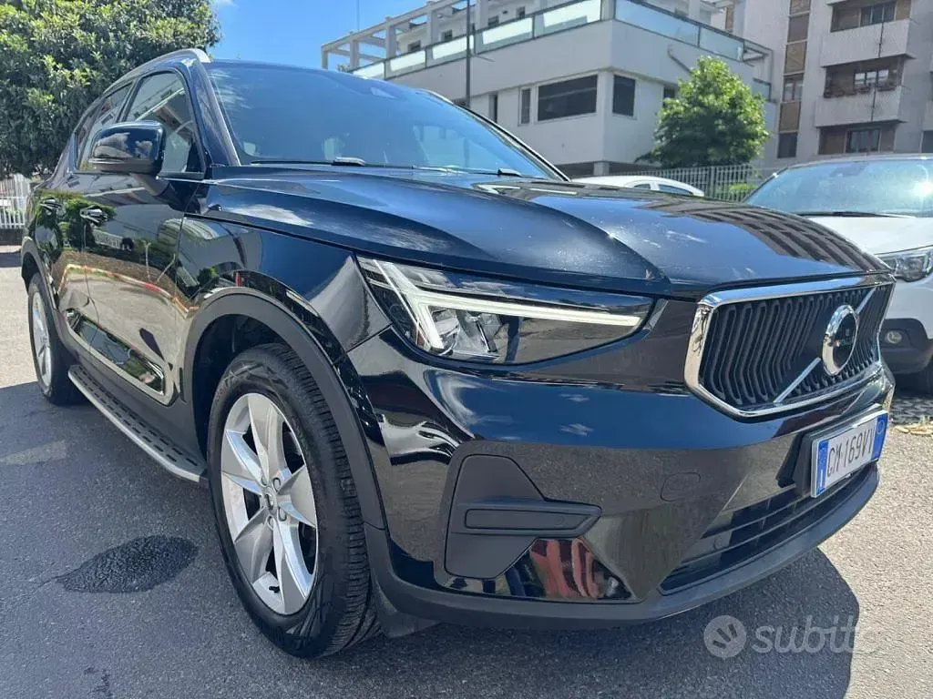 Usata Volvo XC40 Core 129 CV (94 kW) 2023 Nero SUV