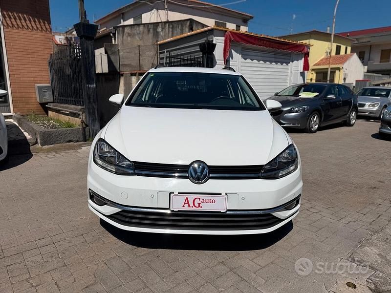 Usata VW Golf VII Business 116 CV (85 kW) 2017 Bianco Station wagon