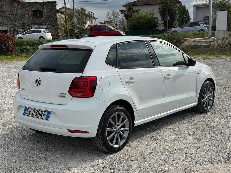 Usata VW Polo 75 CV (55 kW) 2014 Bianco Berlina