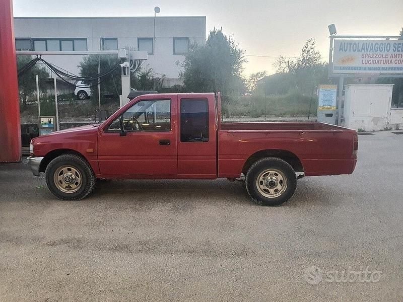 Usata Opel Campo 76 CV (55 kW) 1993 Rosso Pick-up