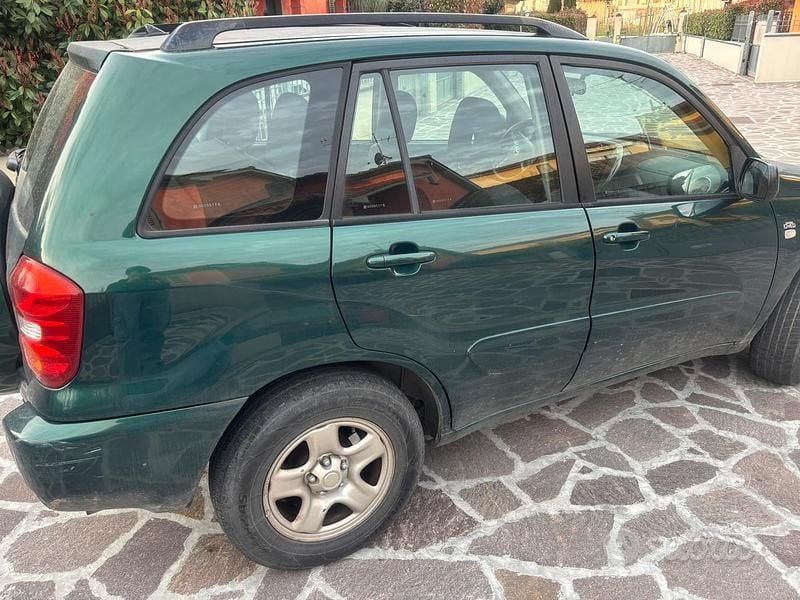 Usata Toyota RAV4 2004 SUV