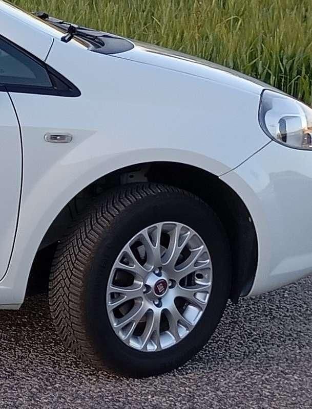 Usata Fiat Punto Evo Emotion 69 CV (50 kW) 2010 Utilitaria