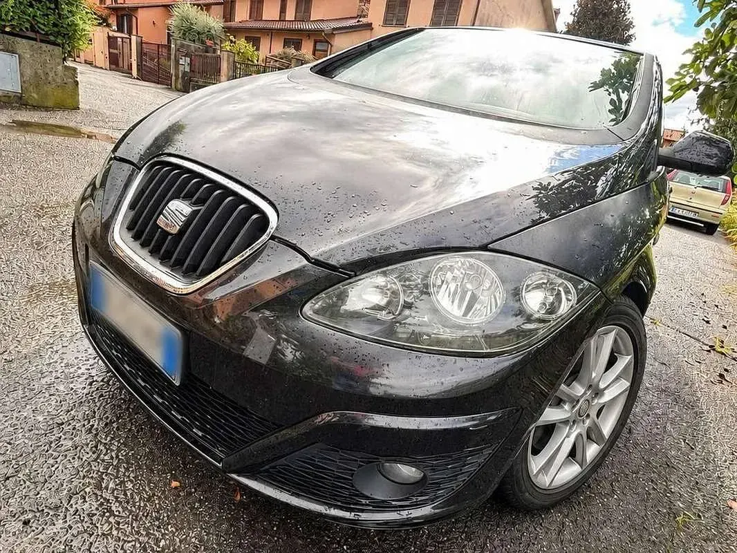 Usata Seat Altea Style 102 CV (75 kW) 2010 Nero Monovolume