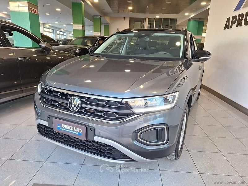 Usata VW T-Roc Life 150 CV (110 kW) 2025 Grigio SUV