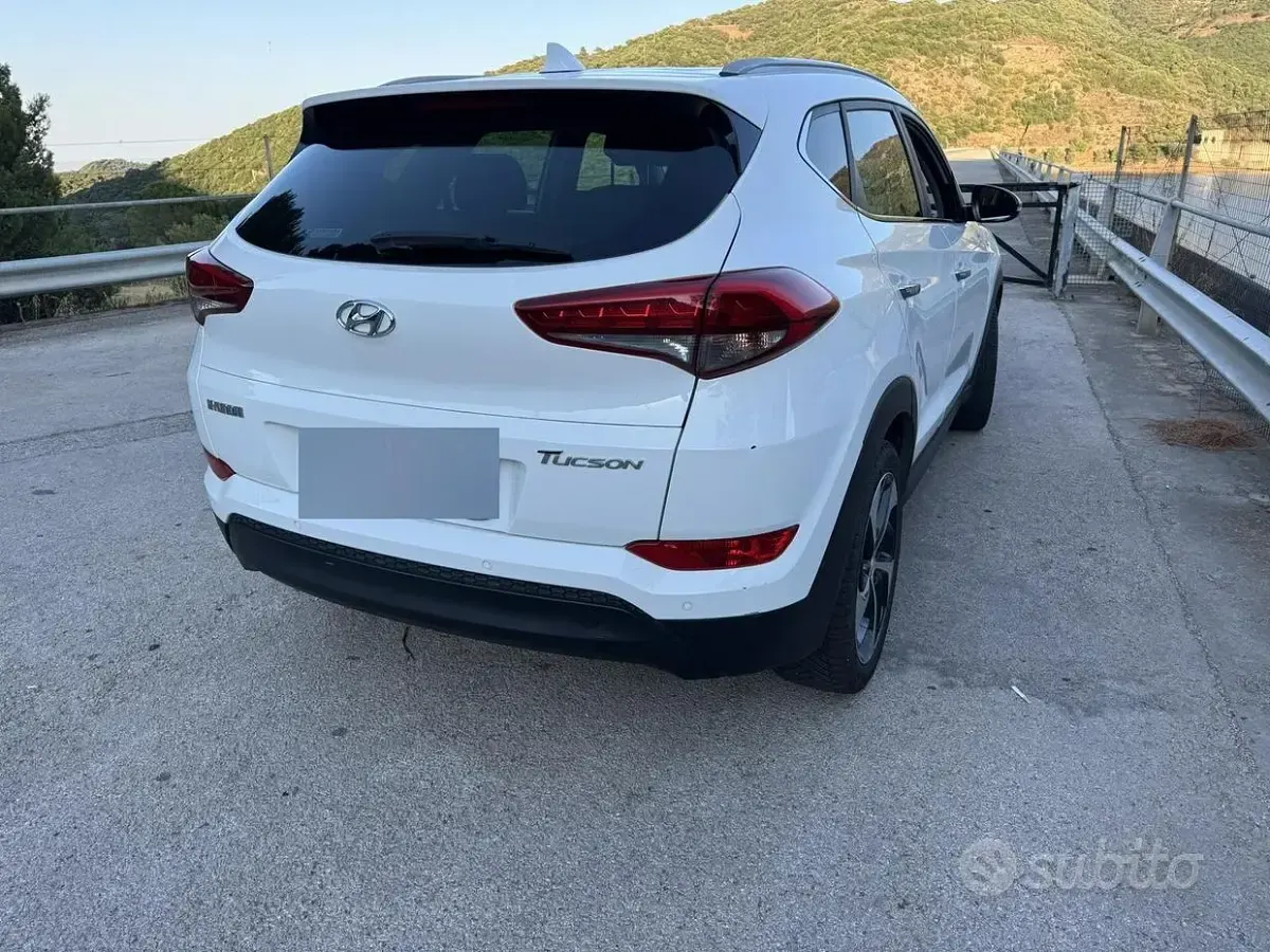 Usata Hyundai Tucson 116 CV (85 kW) 2018 Bianco SUV