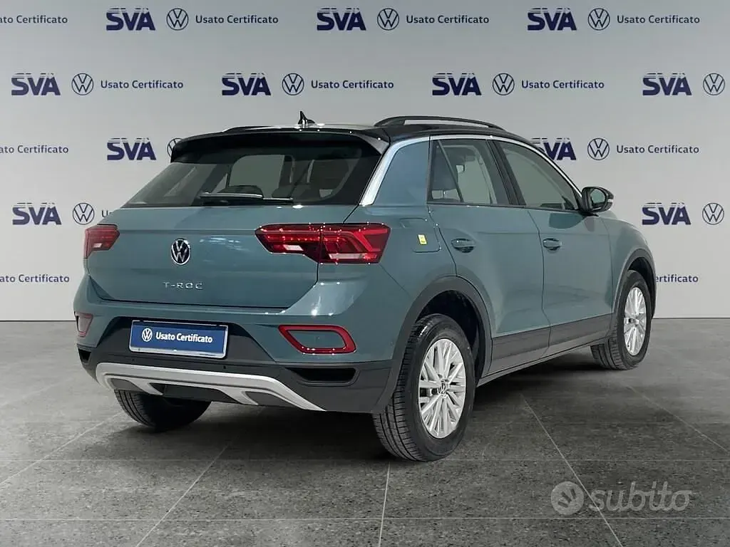 Usata VW T-Roc Life 150 CV (110 kW) 2025 Petroleum blue / tetto nero pa SUV