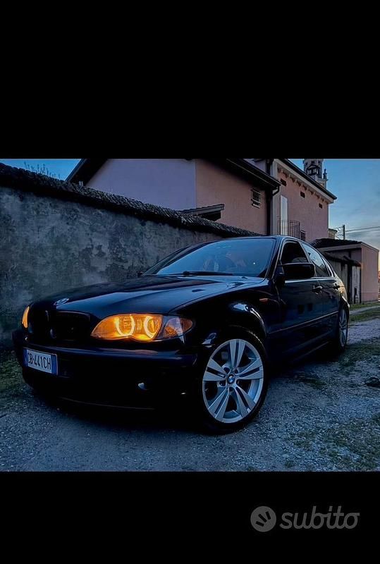 Usata BMW 2002 150 CV (110 kW) 2002 Nero Berlina