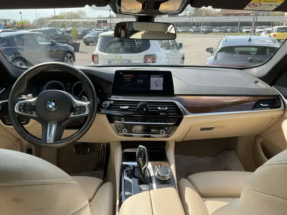 Usata BMW 530 M Sport 265 CV (194 kW) 2017 Blu/azzurro Berlina