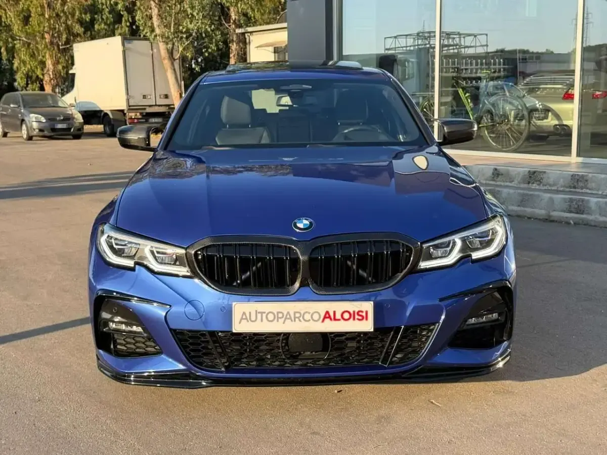 Usata BMW 330 M Sport 258 CV (189 kW) 2019 Blu/azzurro Berlina